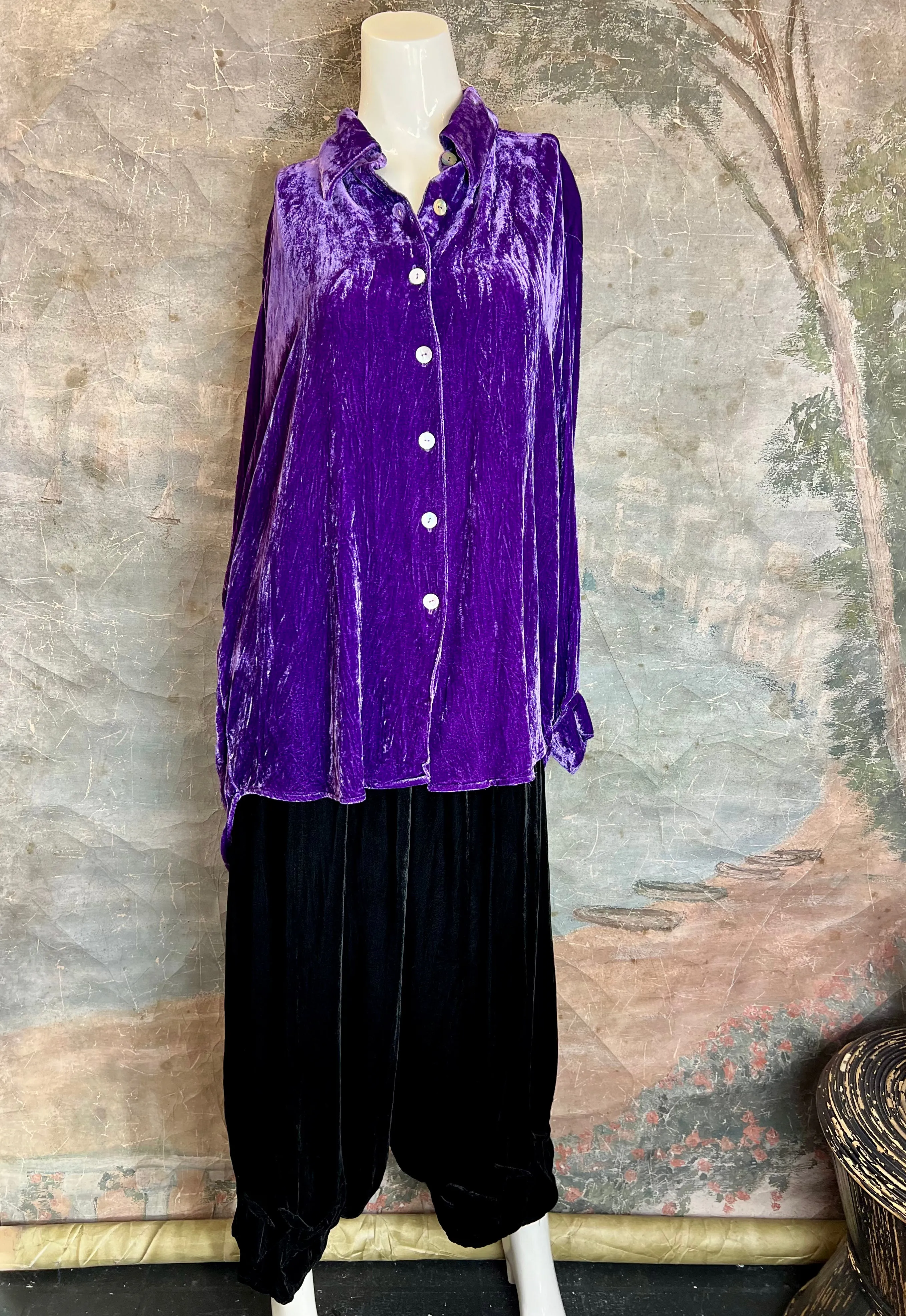 5409 Velvet Tuck Pant
