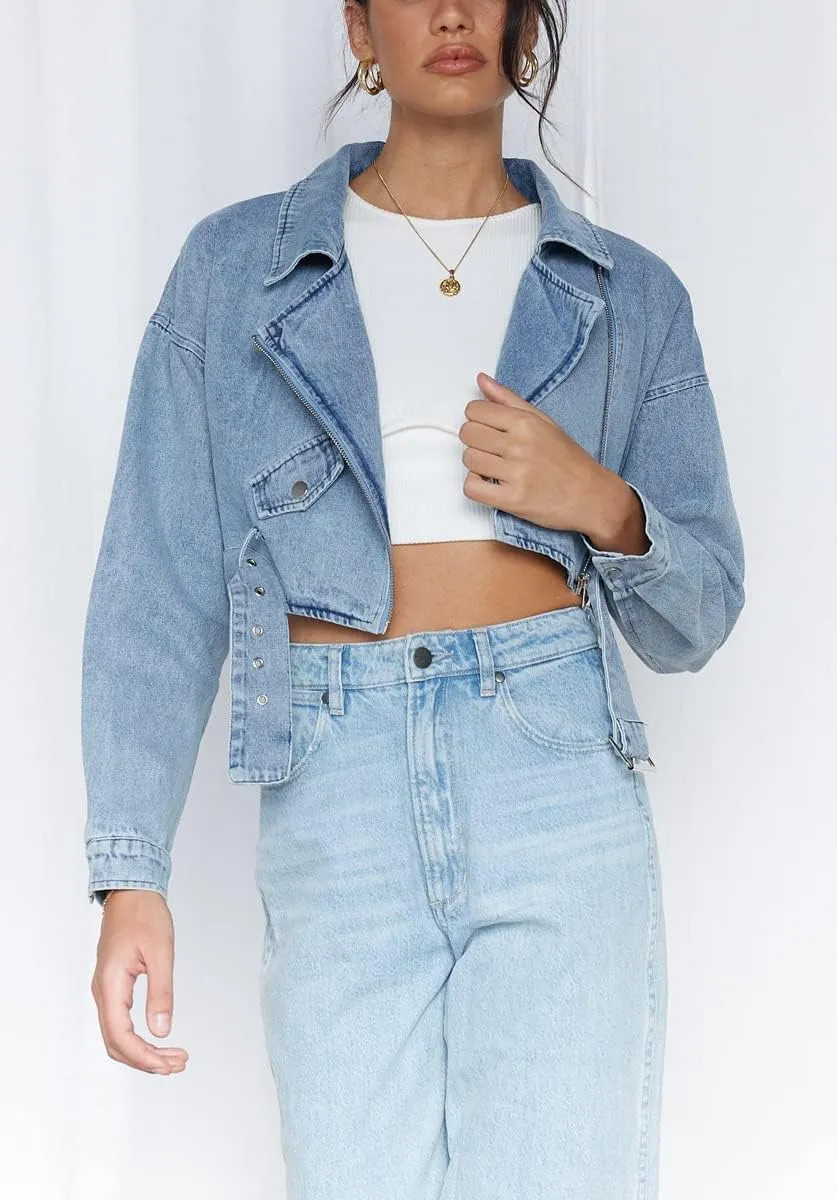 chouyatou Women's Boyfriend Jean Shakcet Jacket Zipper Belted Moto Denim Blazer Jacket