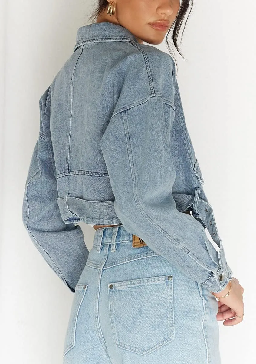 chouyatou Women's Boyfriend Jean Shakcet Jacket Zipper Belted Moto Denim Blazer Jacket