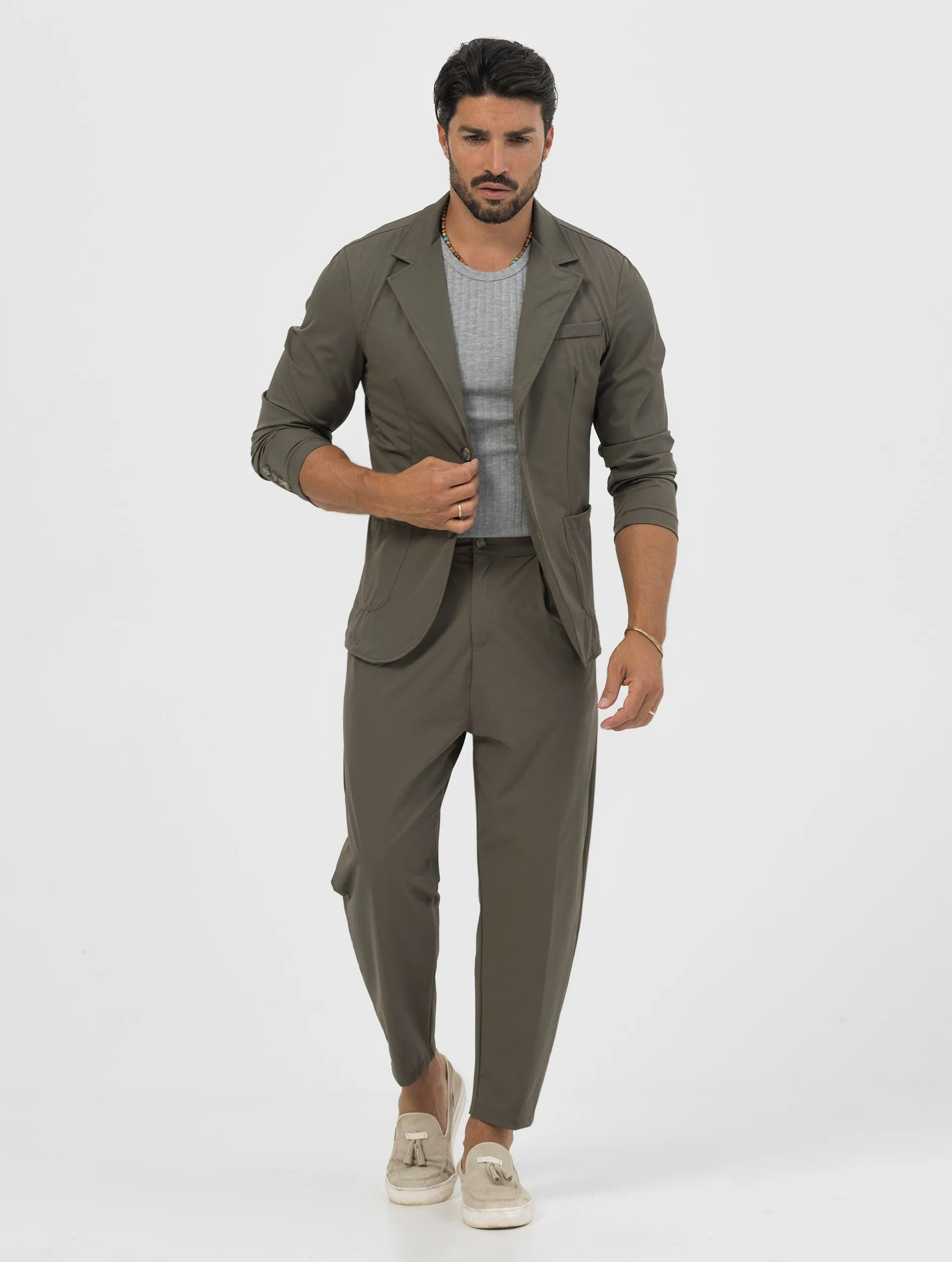 HIRO TECH CASUAL PANTS IN GREEN