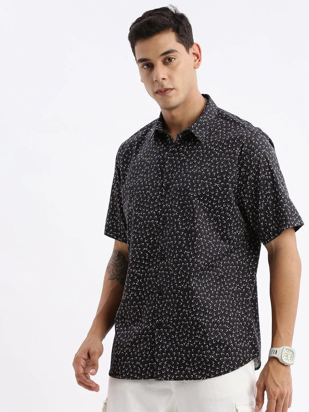 Men Black Standard Slim Fit Opaque Printed Cotton Casual Shirt