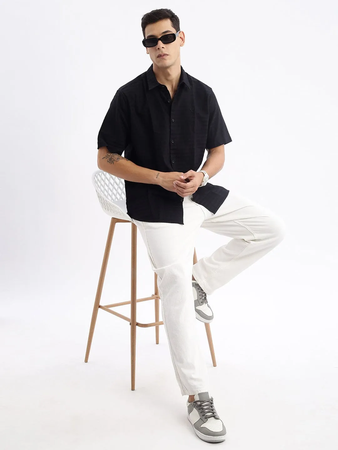 Men Black Standard Slim Fit Spread Collar Twill Weave Cotton Shirt