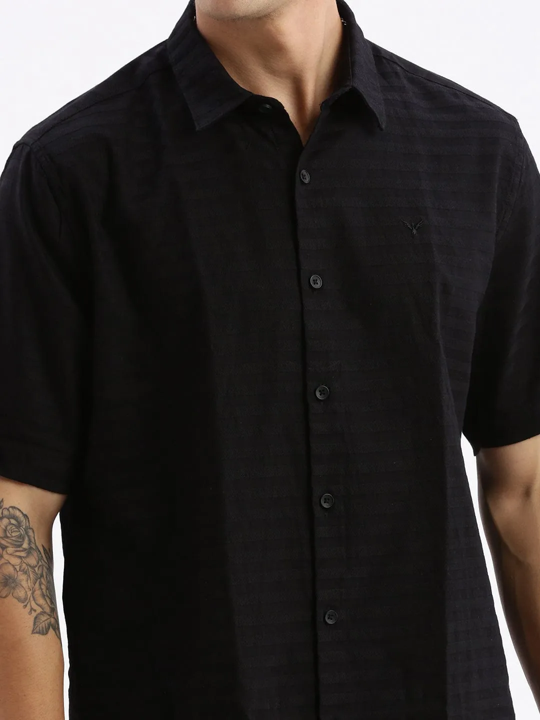 Men Black Standard Slim Fit Spread Collar Twill Weave Cotton Shirt