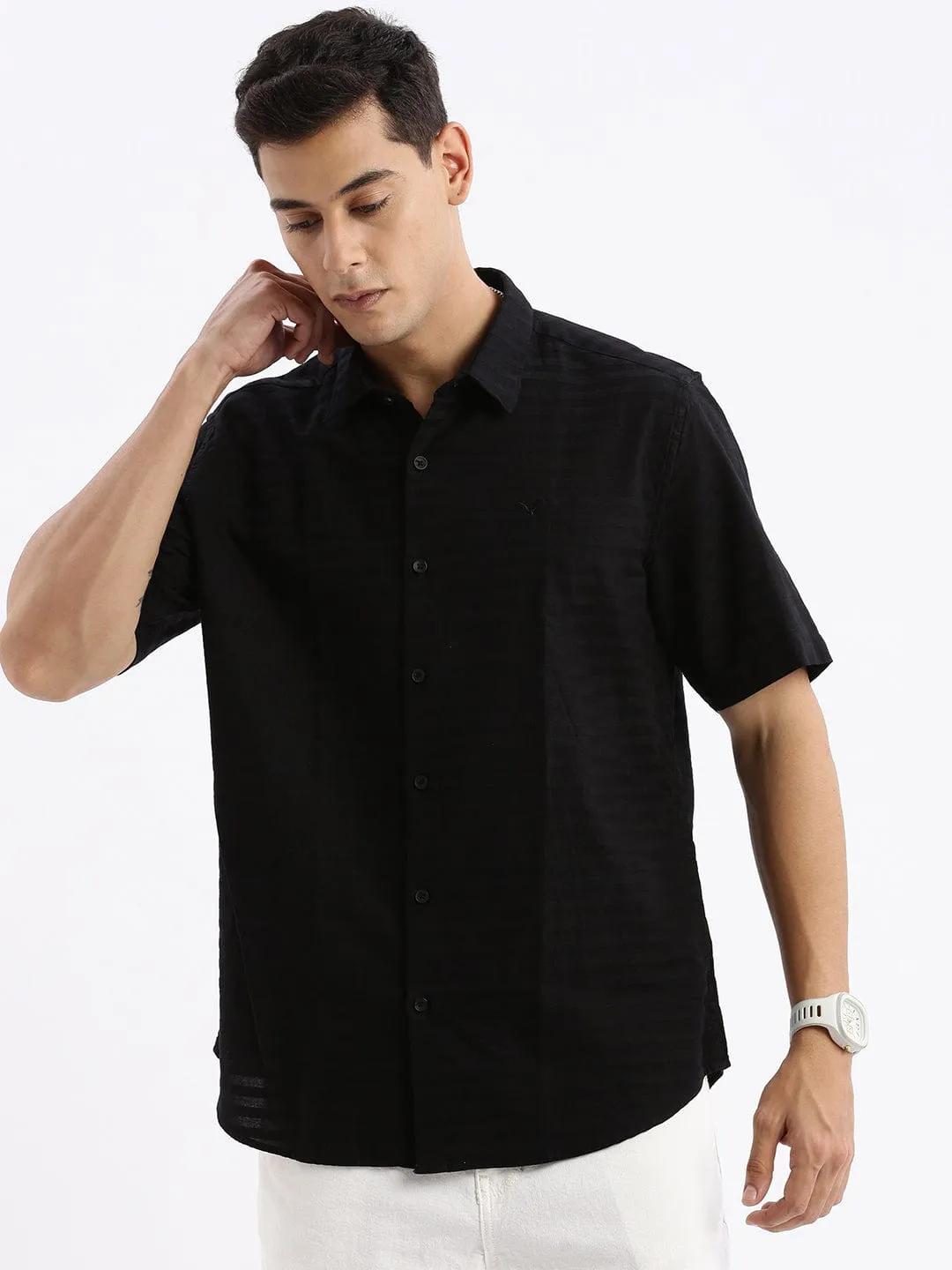 Men Black Standard Slim Fit Spread Collar Twill Weave Cotton Shirt