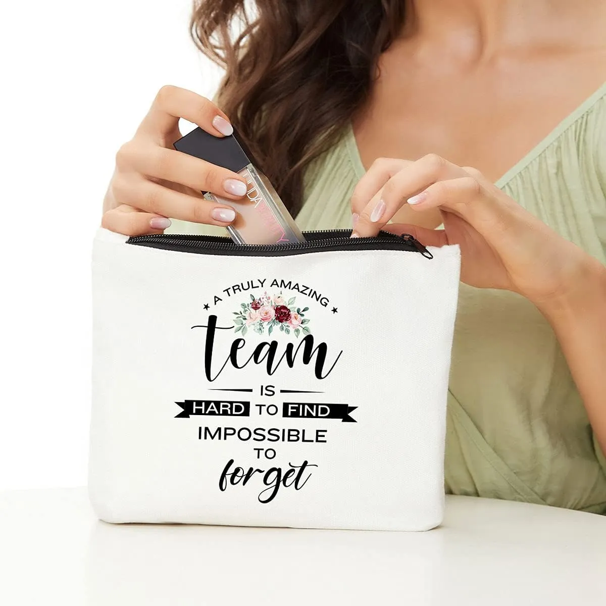Team Gifts for Employees, Appreciation Gifts for Employees, Christmas Birthday Gifts for Coworker, Colleagues, Boss, Men, Women- Work Staff Members - Amazing Team is Hard to Find-Team Makeup Bag